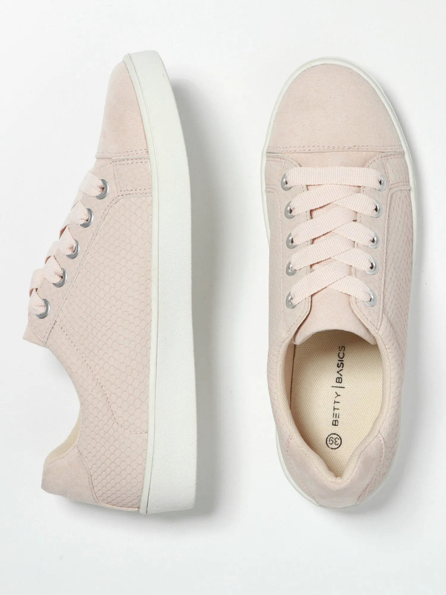 Adventure Sneaker | Petal