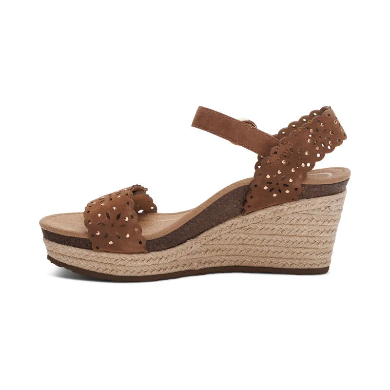 Aetrex Sydney Wedge Sandal Leather Scotch Women's