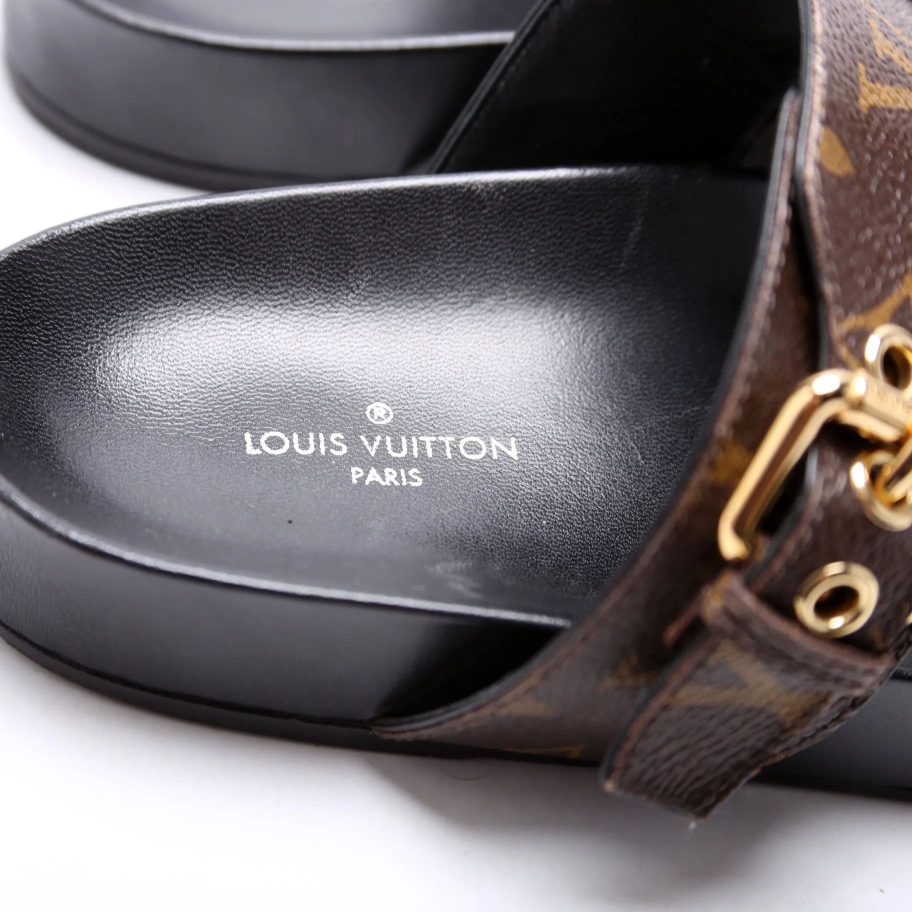 Bom Dia Sandals Size 37