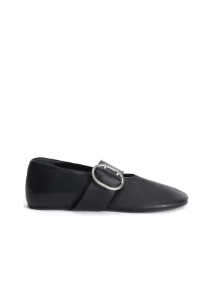 Buckle Detail Flat Shoes