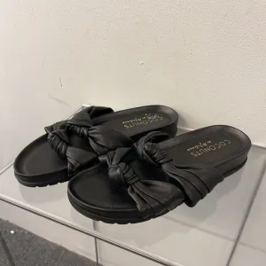 Coconuts Black Double Strap Slip On Sandals 9