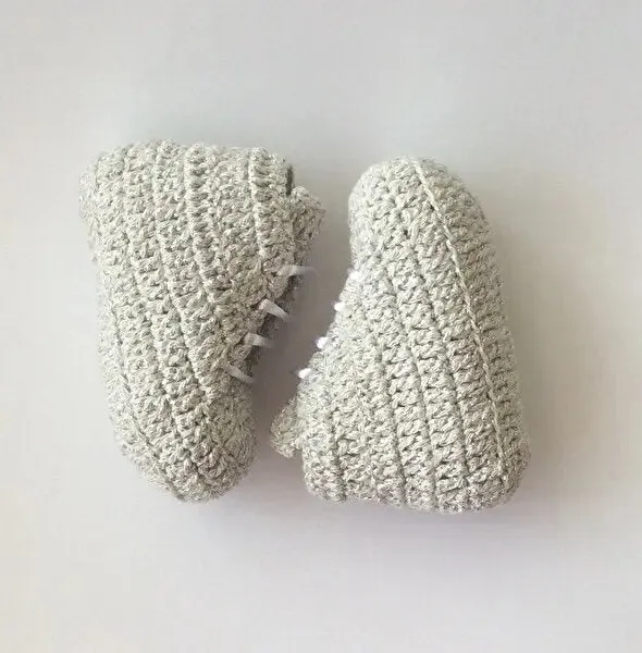 Crochet Baby Booties Grey