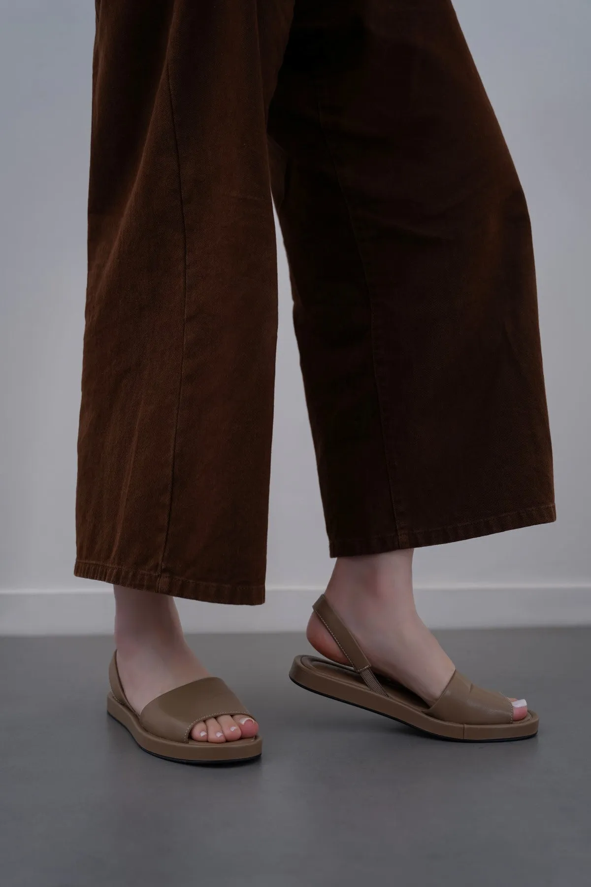 GREEK SLIPPER SANDAL