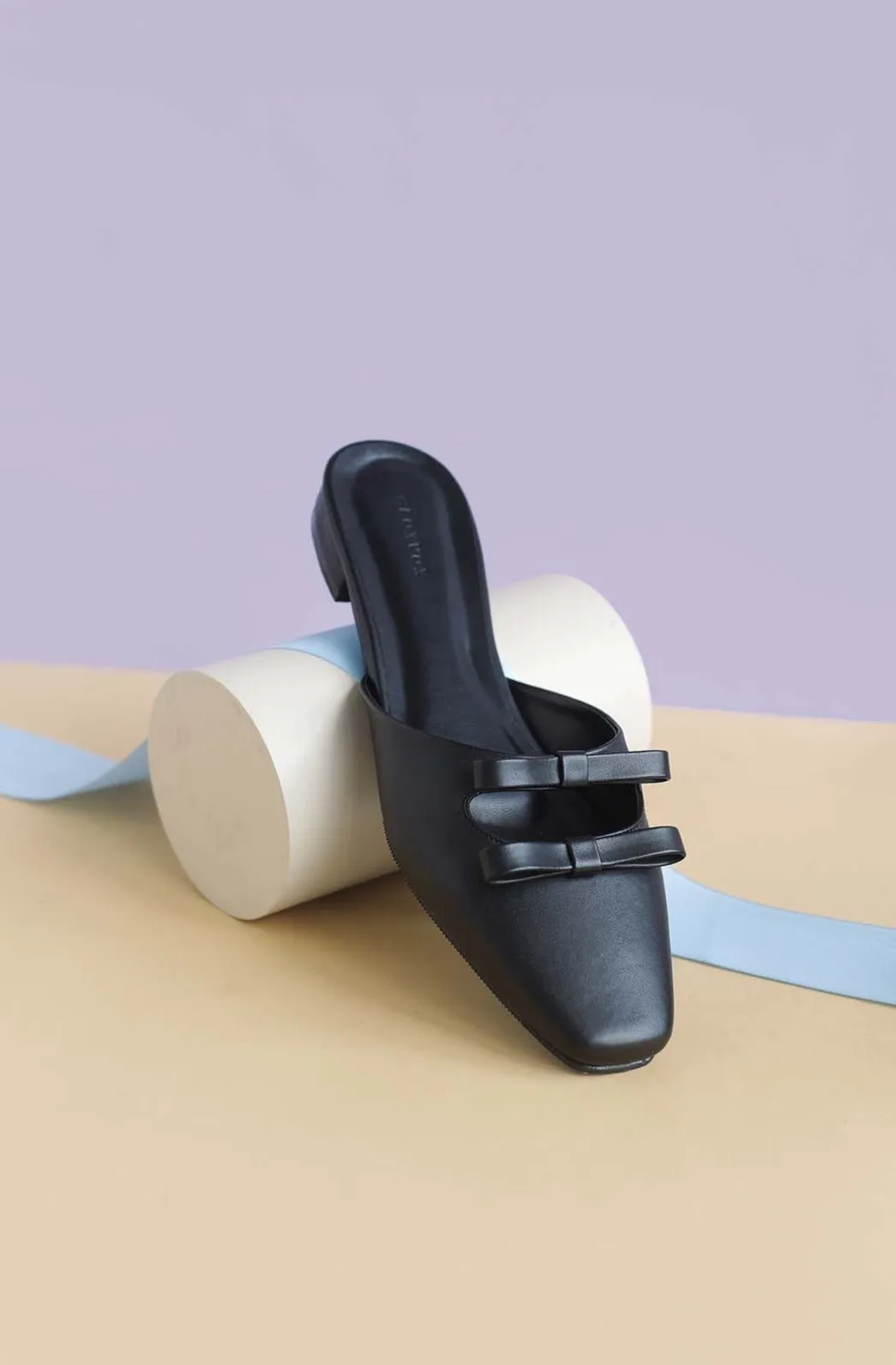 Ilona Flats In Black (LAST PIECES)
