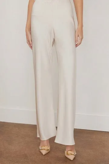 Myrna Pant in Oyster
