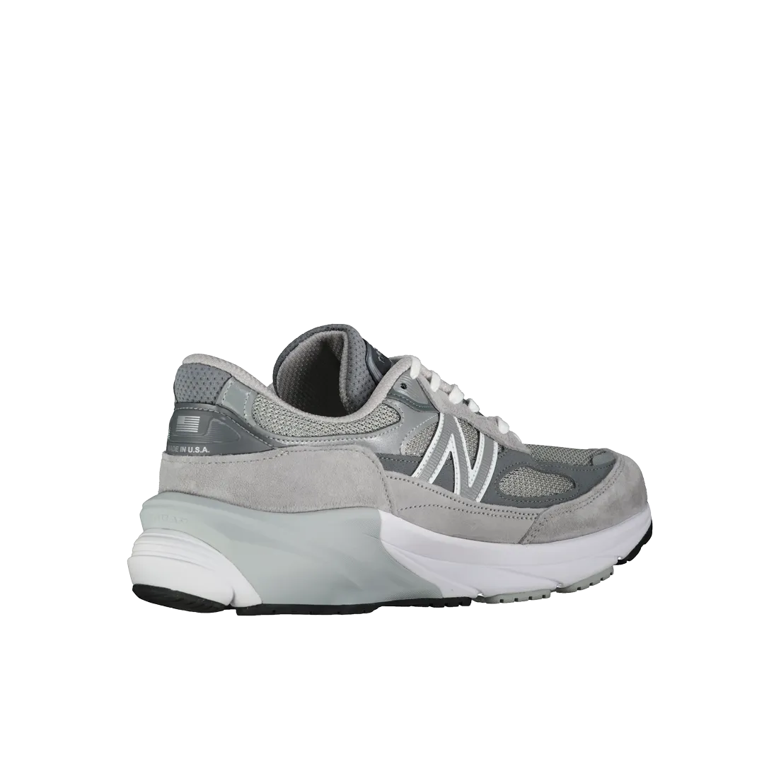 New Balance M990v6