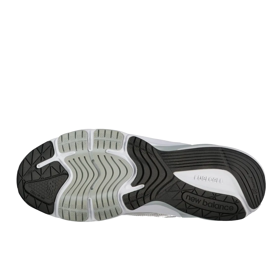 New Balance M990v6
