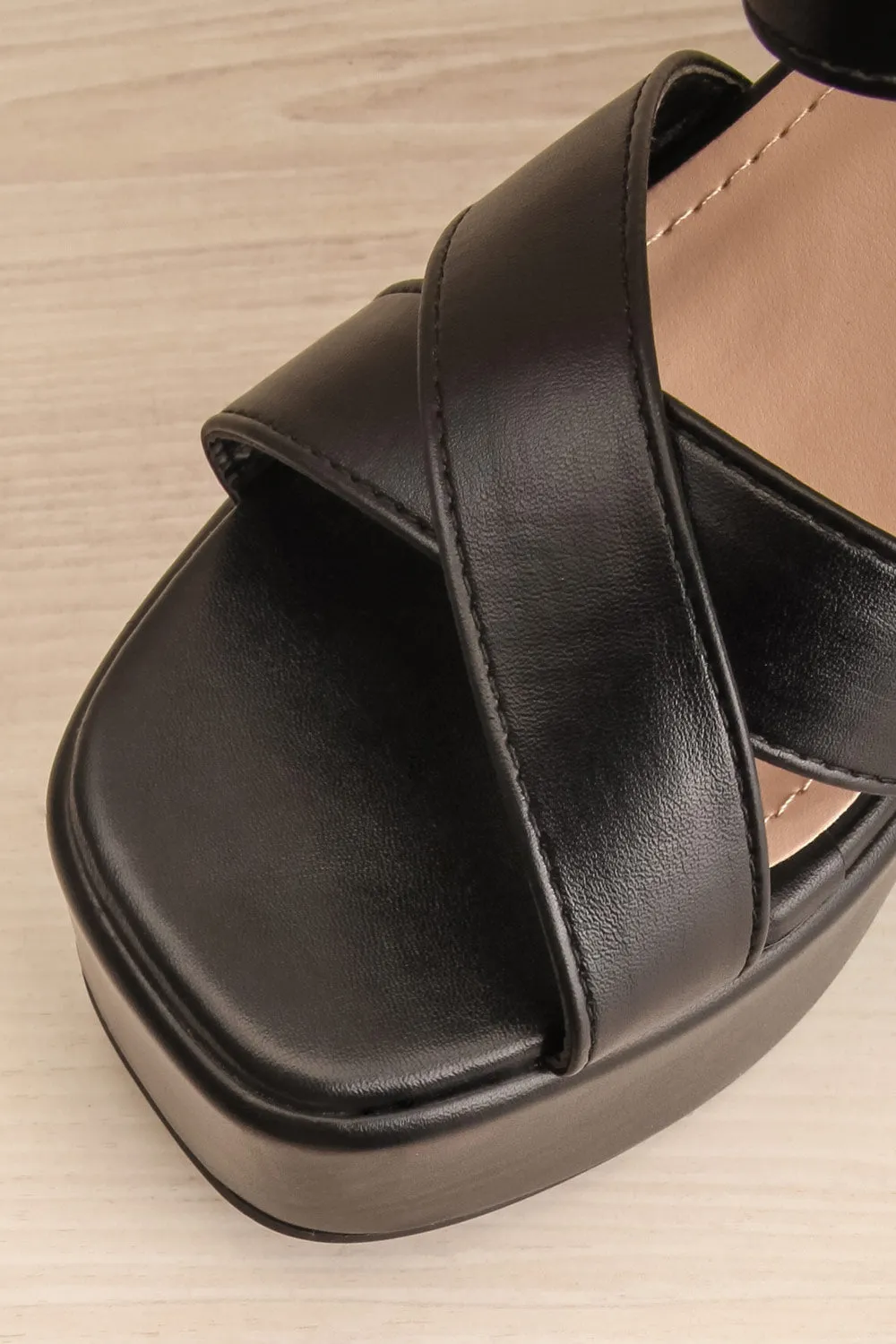 Rolly Black | Wedge Sandals