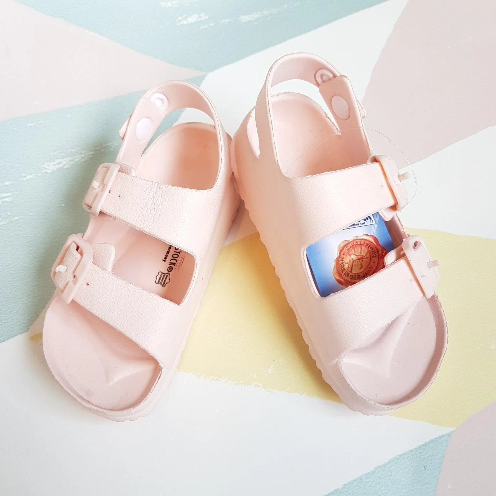 Slip-on Adjustable & Lightweight Sandals - Peach