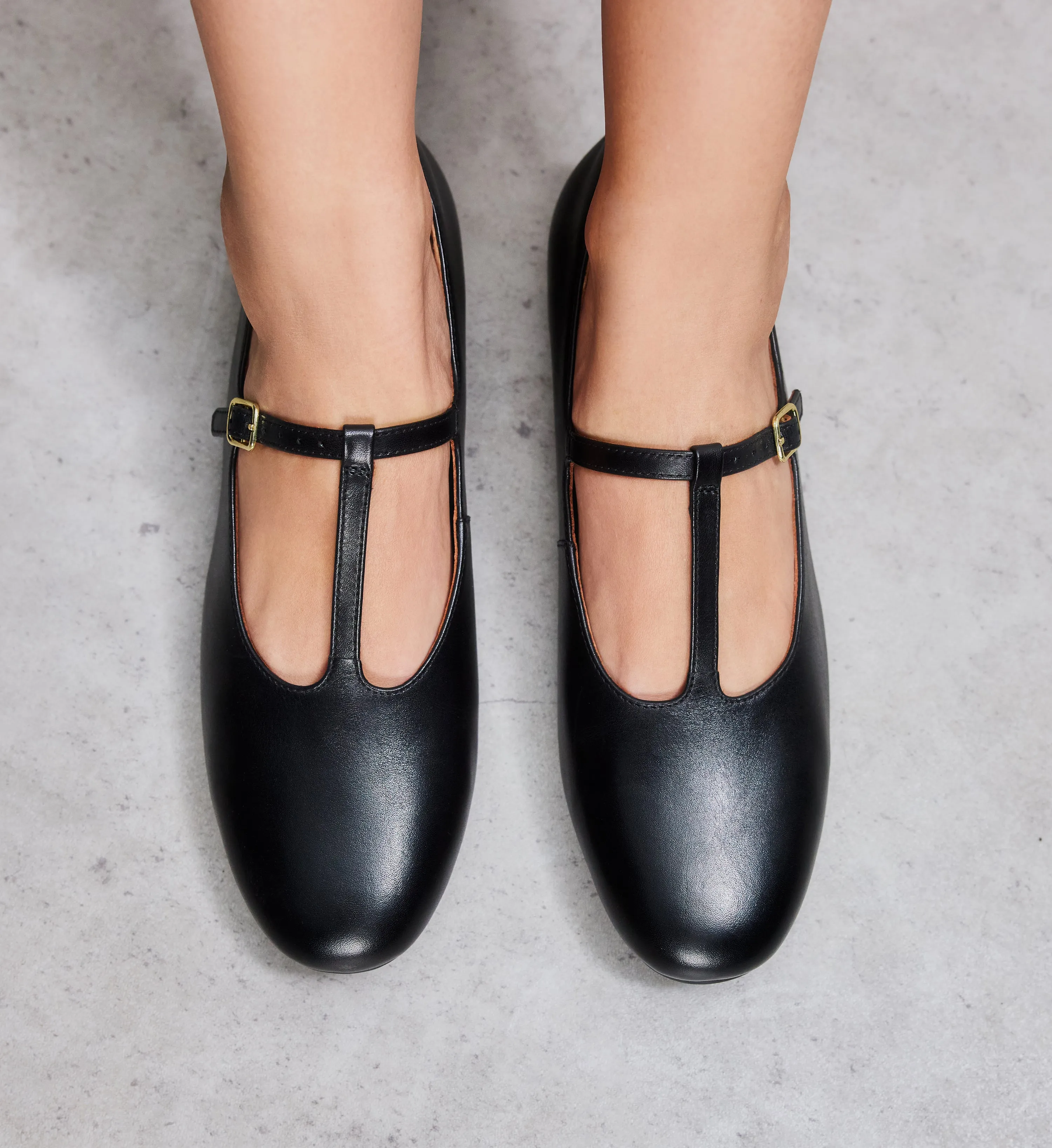 Woodhen Black Leather Ballet Flats